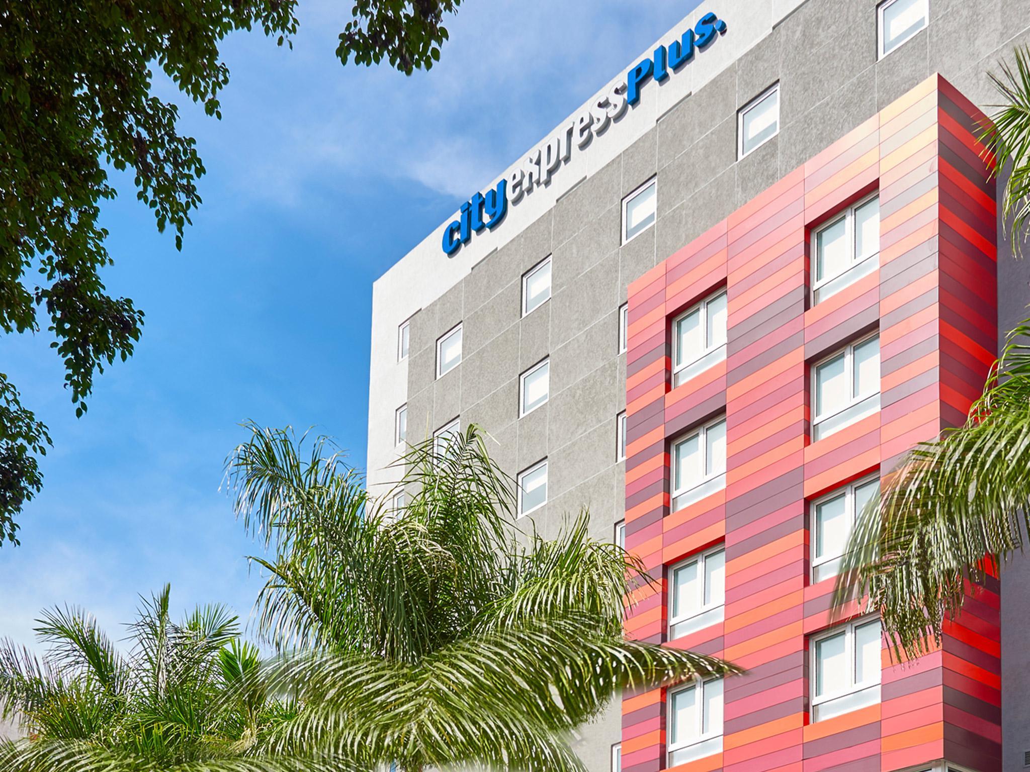 City Express Plus By Marriott Guadalajara Expo Zapopan Ngoại thất bức ảnh
