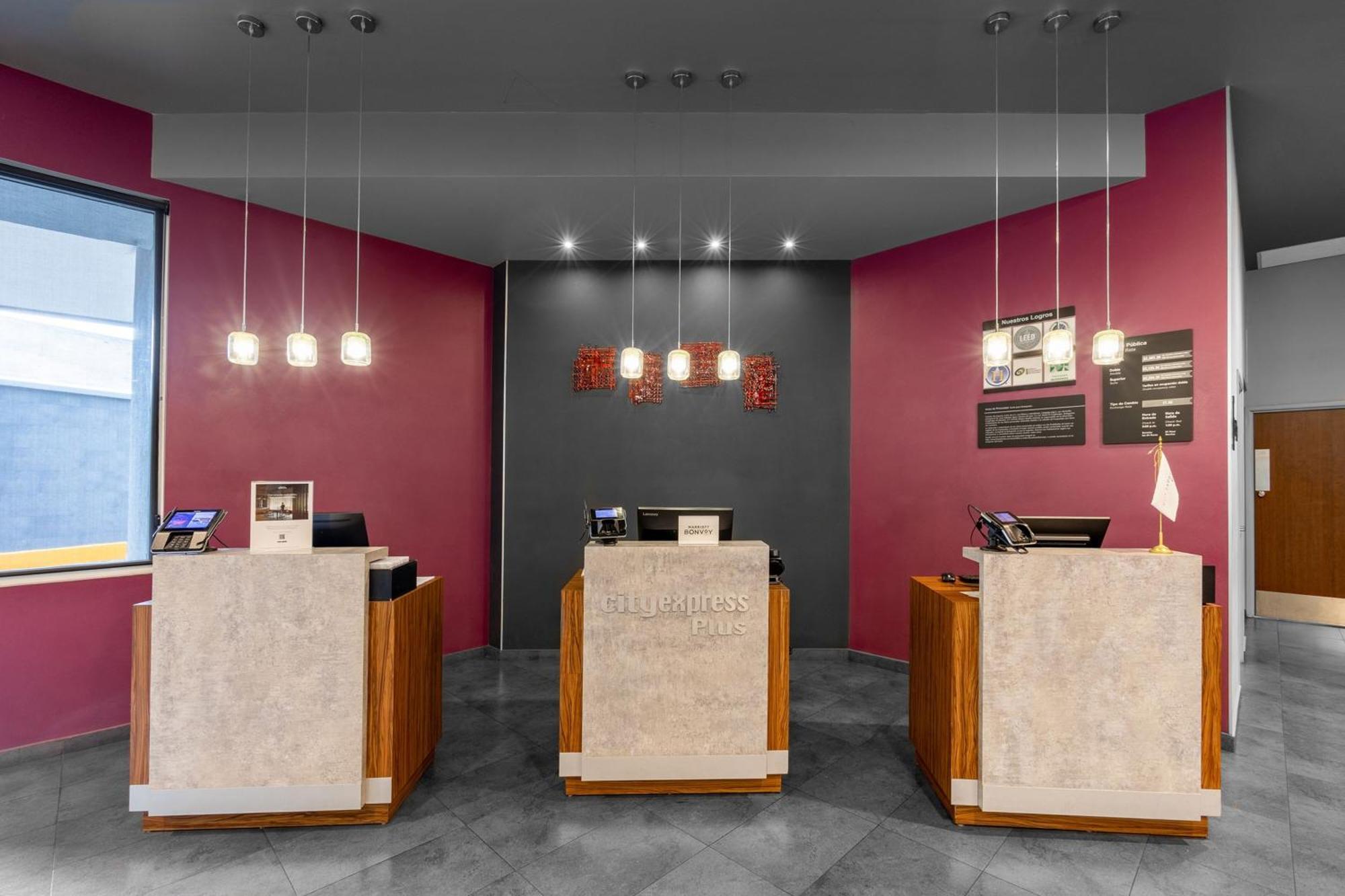 City Express Plus By Marriott Guadalajara Expo Zapopan Ngoại thất bức ảnh