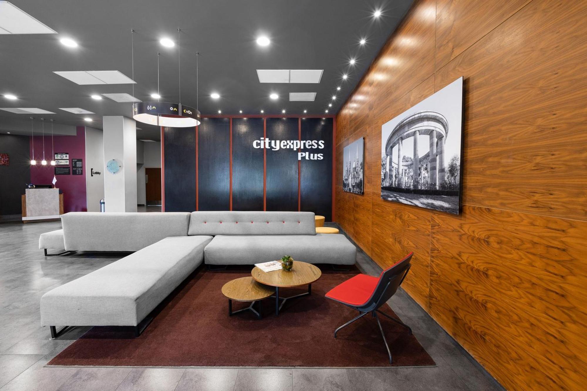 City Express Plus By Marriott Guadalajara Expo Zapopan Ngoại thất bức ảnh
